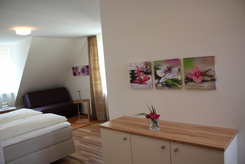 Hotel Rebstoeckle Hagnau Room photo